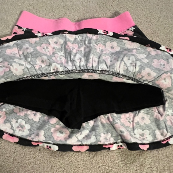 Girls Black Flower Skirt - Picture 3 of 3